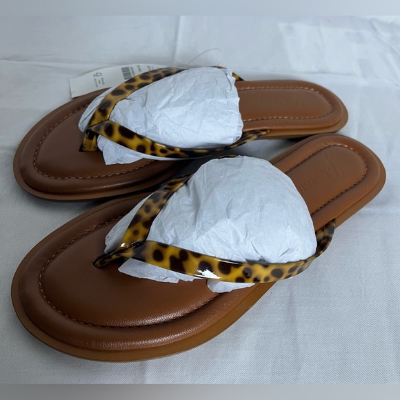 J. Crew Shoes - NWT- J Crew Leopard Print Genuine Leather Thong Flip Flop Sandals - Tan - Sz 6